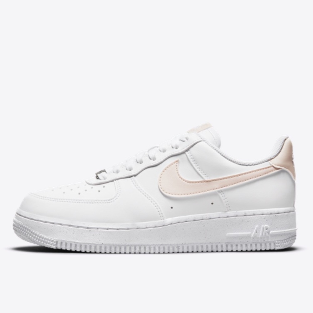 Nike Air Force One Tennis Shoes Sneakers Size 8.5 NWT White and Pink